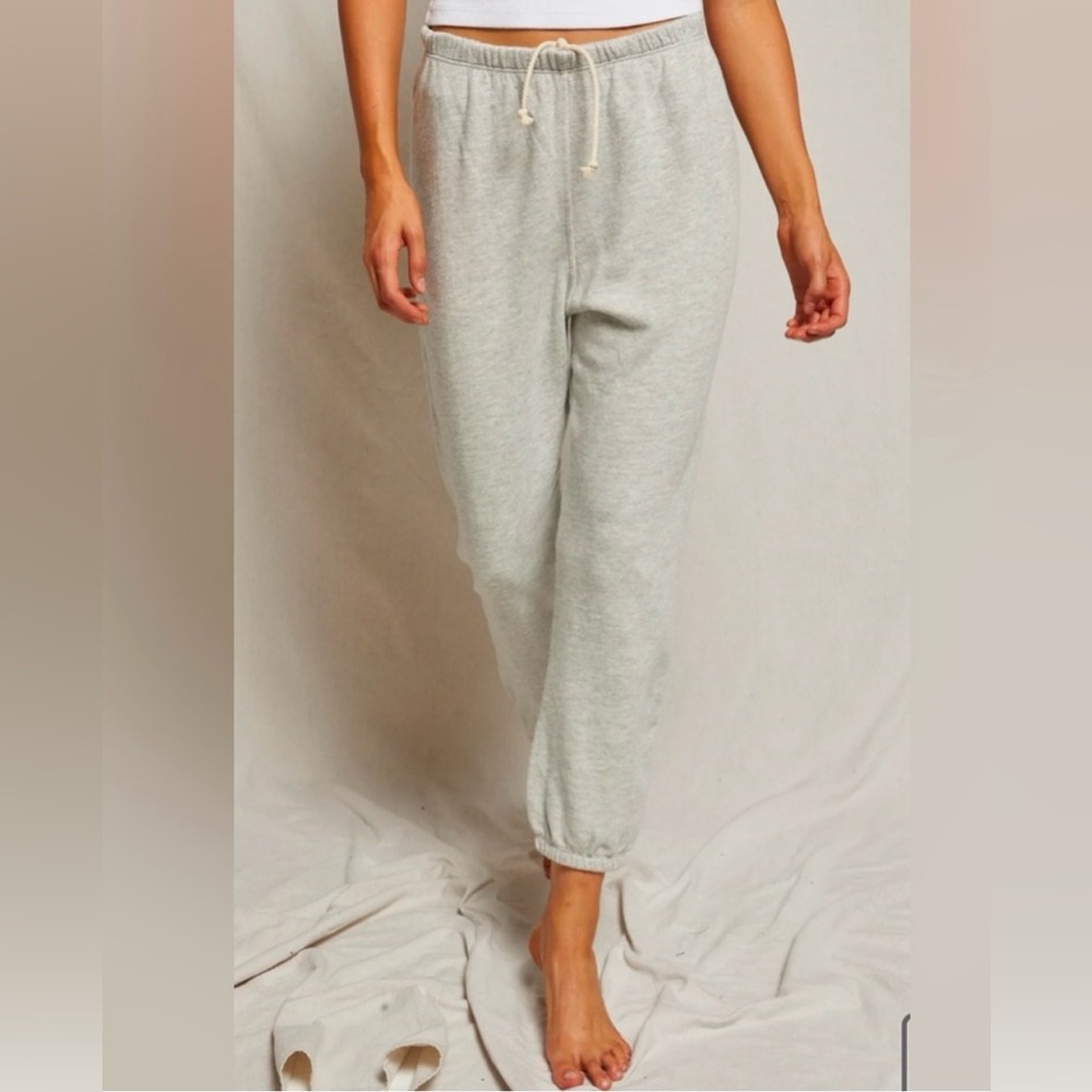 Perfectwhitetee Johnny sweatpants size medium grey